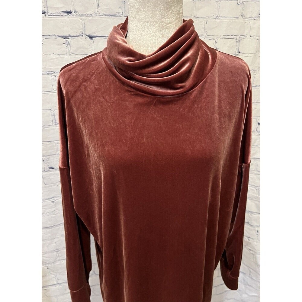 Urban Outfitters, Pink Dress, Velvet , Long Sleeve, Short, Size Medium - Picture 2 of 7